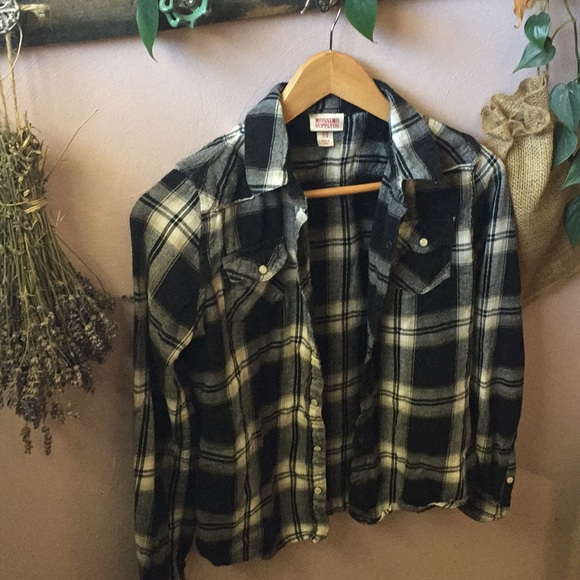 Mossimo Supply Co. Tops - Mossimo flannel